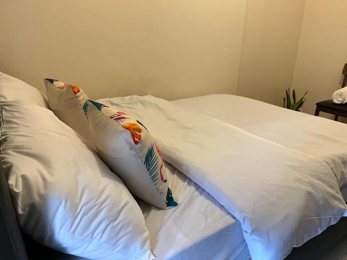 Ramiro Haven Staycation Манила Экстерьер фото
